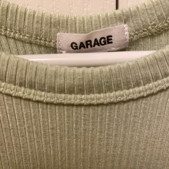Sage green muscle tank XS - Picture 4 of 4